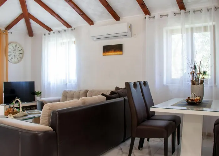 Feriehus Authentic Dalmatian Treasure Homes - House Stone *