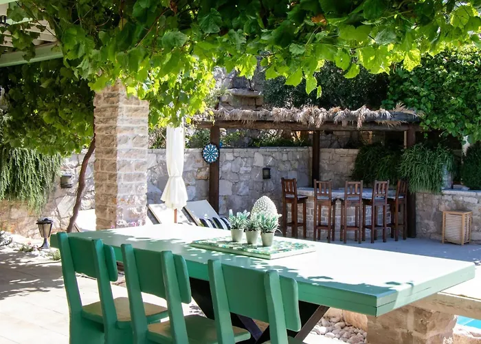 Authentic Dalmatian Treasure Homes - House Stone Orebić